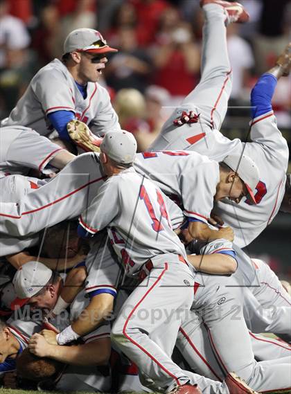 Thumbnail 2 in Foy H. Moody vs. Tomball (UIL 4A Final) photogallery.