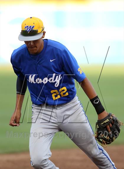 Thumbnail 3 in Foy H. Moody vs. Tomball (UIL 4A Final) photogallery.