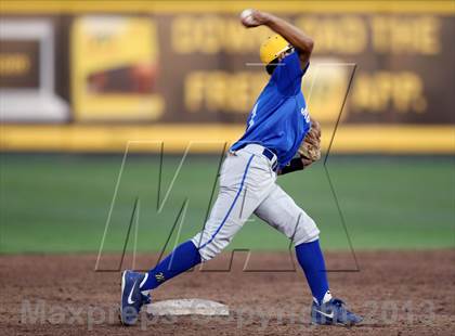 Thumbnail 2 in Foy H. Moody vs. Tomball (UIL 4A Final) photogallery.