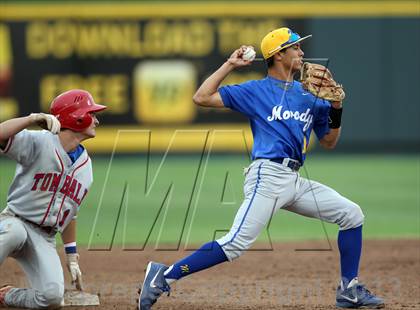 Thumbnail 2 in Foy H. Moody vs. Tomball (UIL 4A Final) photogallery.