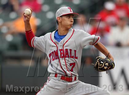 Thumbnail 2 in Foy H. Moody vs. Tomball (UIL 4A Final) photogallery.