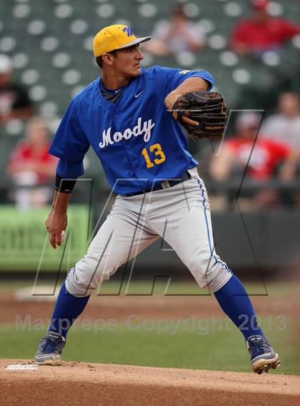 Thumbnail 1 in Foy H. Moody vs. Tomball (UIL 4A Final) photogallery.
