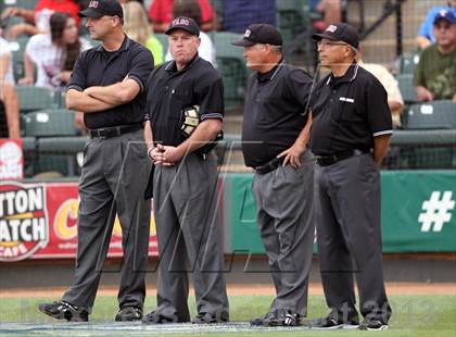 Thumbnail 3 in Foy H. Moody vs. Tomball (UIL 4A Final) photogallery.