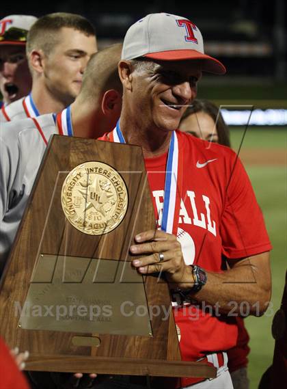 Thumbnail 1 in Foy H. Moody vs. Tomball (UIL 4A Final) photogallery.