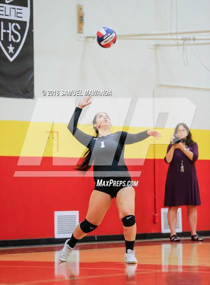 Thumbnail 2 in St. Anthony @ Taft (CIF State D3 Round I Playoff) photogallery.