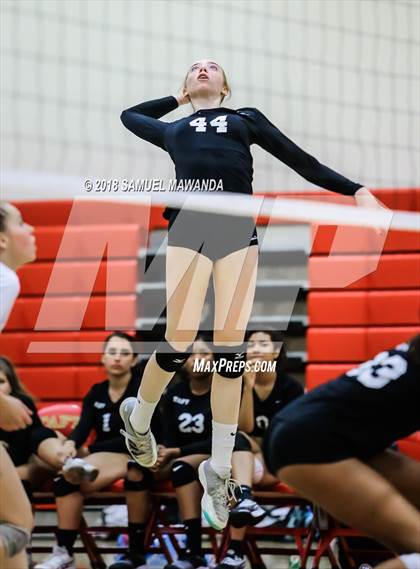 Thumbnail 2 in St. Anthony @ Taft (CIF State D3 Round I Playoff) photogallery.