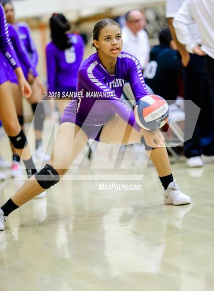 Thumbnail 3 in St. Anthony @ Taft (CIF State D3 Round I Playoff) photogallery.