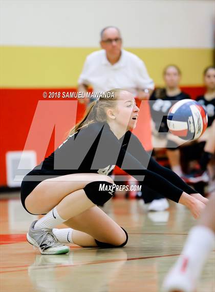 Thumbnail 3 in St. Anthony @ Taft (CIF State D3 Round I Playoff) photogallery.