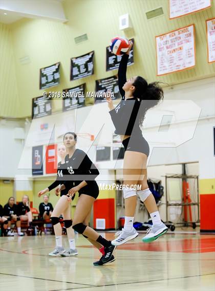 Thumbnail 1 in St. Anthony @ Taft (CIF State D3 Round I Playoff) photogallery.