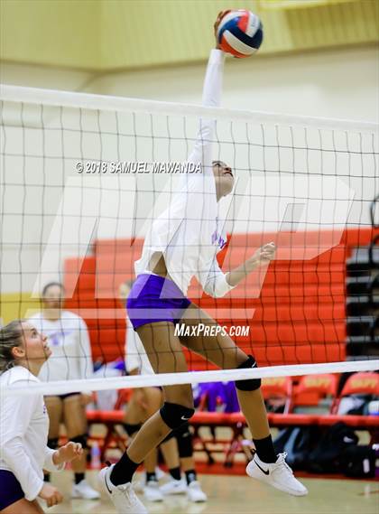 Thumbnail 1 in St. Anthony @ Taft (CIF State D3 Round I Playoff) photogallery.