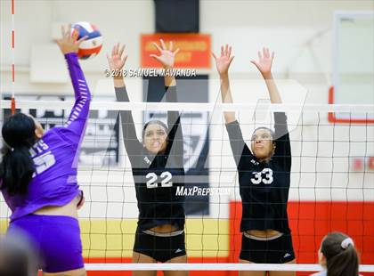 Thumbnail 2 in St. Anthony @ Taft (CIF State D3 Round I Playoff) photogallery.