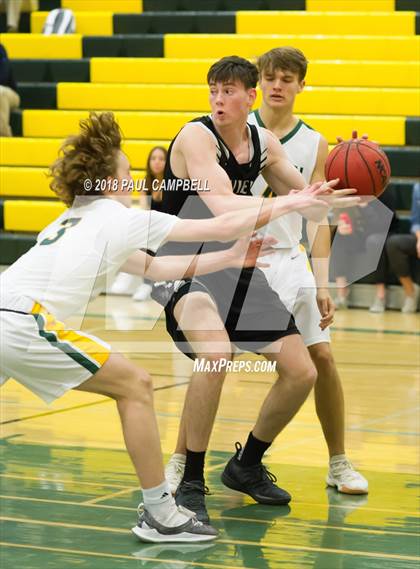 Thumbnail 3 in Mountain View vs Horizon (Horizon Holiday Hoops Tournament) photogallery.