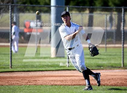 Thumbnail 1 in Stockdale vs Sacred Heart (Boras Classic CA North) photogallery.