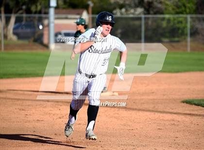 Thumbnail 2 in Stockdale vs Sacred Heart (Boras Classic CA North) photogallery.