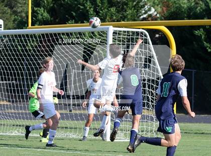 Thumbnail 2 in Charlotte Catholic @ Weddington photogallery.