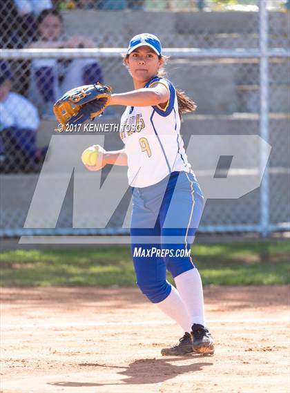 Thumbnail 2 in Providence Catholic vs Freer (Pearsall Tournament) photogallery.