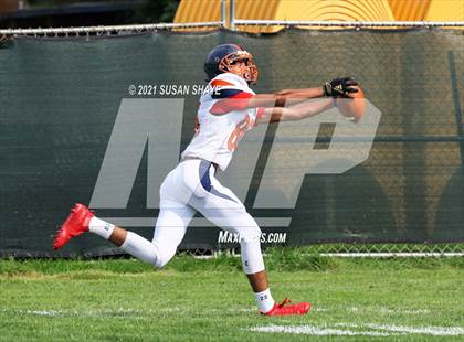 Thumbnail 3 in Milton Academy @ St. Mark's (scrimmage) photogallery.