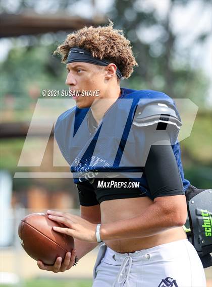 Thumbnail 3 in Milton Academy @ St. Mark's (scrimmage) photogallery.