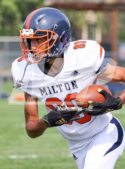 Thumbnail 3 in Milton Academy @ St. Mark's (scrimmage) photogallery.
