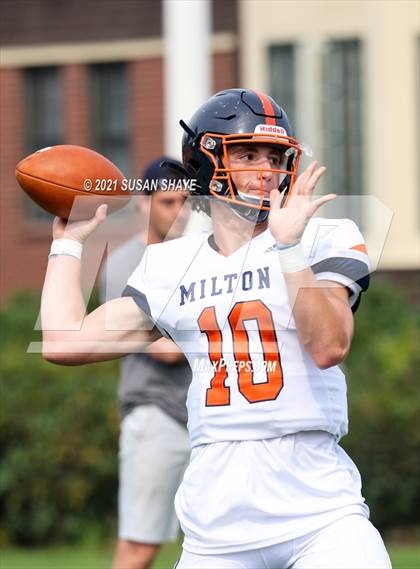 Thumbnail 2 in Milton Academy @ St. Mark's (scrimmage) photogallery.