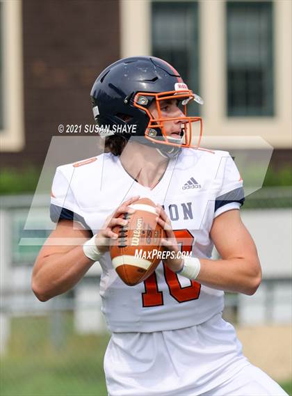 Thumbnail 1 in Milton Academy @ St. Mark's (scrimmage) photogallery.