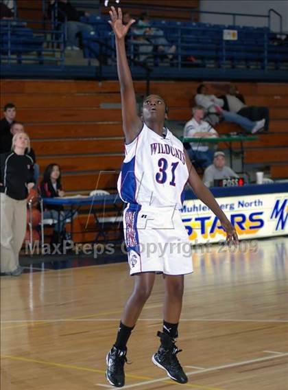 Thumbnail 3 in Franklin-Simpson vs Owensboro (Lady Stars Classic) photogallery.