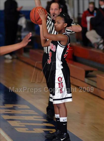 Thumbnail 2 in Franklin-Simpson vs Owensboro (Lady Stars Classic) photogallery.