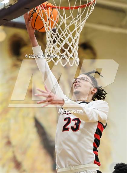 Thumbnail 1 in Central vs. Rossview photogallery.