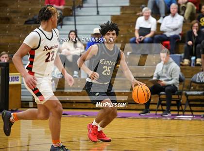 Thumbnail 1 in Central vs. Rossview photogallery.