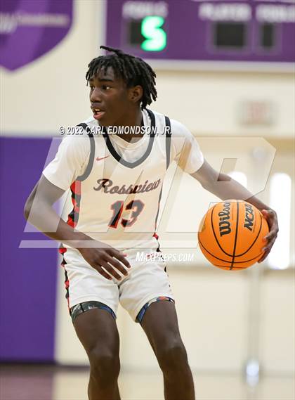 Thumbnail 2 in Central vs. Rossview photogallery.