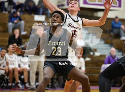 Thumbnail 2 in Central vs. Rossview photogallery.