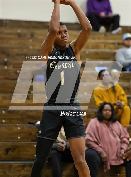 Thumbnail 3 in Central vs. Rossview photogallery.