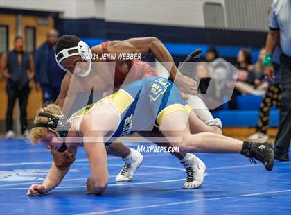 Thumbnail 3 in Pahrump Valley vs Boulder City photogallery.