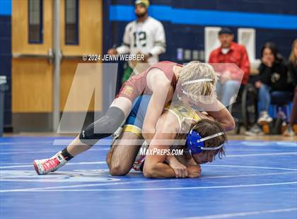 Thumbnail 3 in Pahrump Valley vs Boulder City photogallery.
