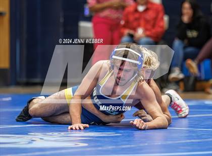 Thumbnail 3 in Pahrump Valley vs Boulder City photogallery.