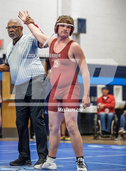 Thumbnail 3 in Pahrump Valley vs Boulder City photogallery.