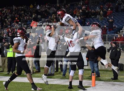 Thumbnail 3 in Chardon vs. Badin (OHSAA D3 Final) photogallery.