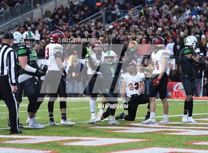 Thumbnail 2 in Chardon vs. Badin (OHSAA D3 Final) photogallery.