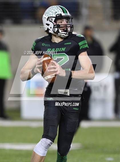 Thumbnail 1 in Chardon vs. Badin (OHSAA D3 Final) photogallery.