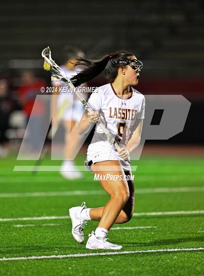Thumbnail 3 in Milton vs Lassiter photogallery.