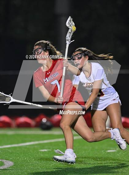 Thumbnail 2 in Milton vs Lassiter photogallery.