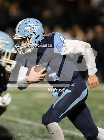 Thumbnail 3 in Corona del Mar vs. Grace Brethren (CIF SS D3 Final) photogallery.