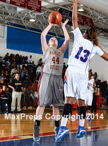 Thumbnail 1 in Ashley Ridge vs. Fort Dorchester photogallery.