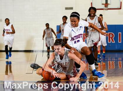 Thumbnail 1 in Ashley Ridge vs. Fort Dorchester photogallery.