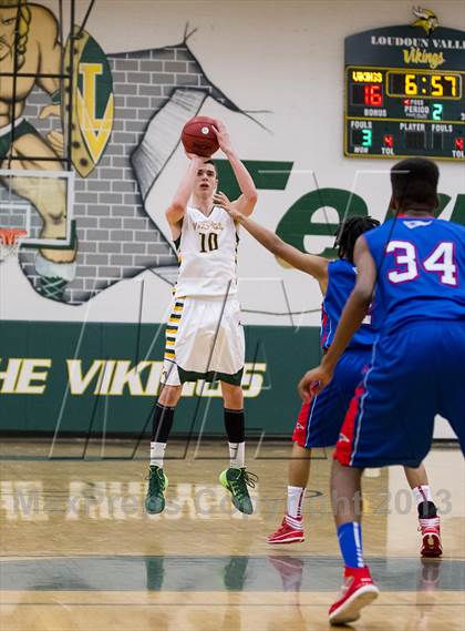 Thumbnail 1 in Park View @ Loudoun Valley photogallery.