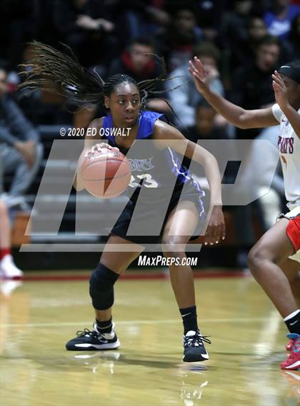 Thumbnail 1 in Woodside Priory @ Saint Mary's (CIF State NorCal Region D3 Final) photogallery.