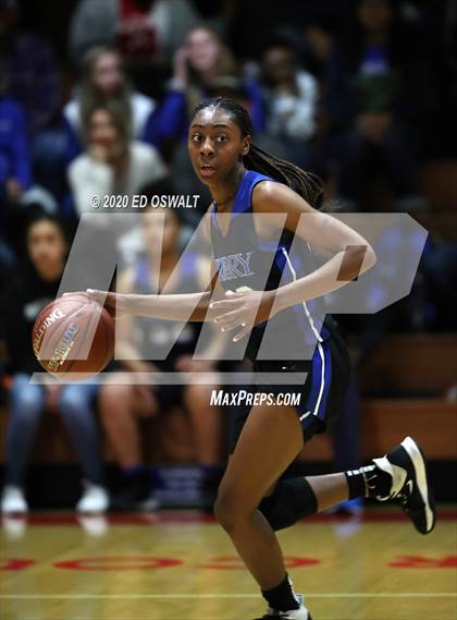 Thumbnail 2 in Woodside Priory @ Saint Mary's (CIF State NorCal Region D3 Final) photogallery.