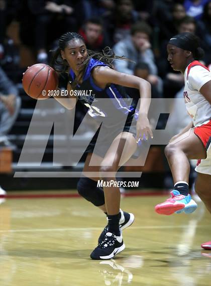 Thumbnail 3 in Woodside Priory @ Saint Mary's (CIF State NorCal Region D3 Final) photogallery.
