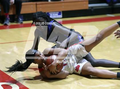 Thumbnail 3 in Woodside Priory @ Saint Mary's (CIF State NorCal Region D3 Final) photogallery.
