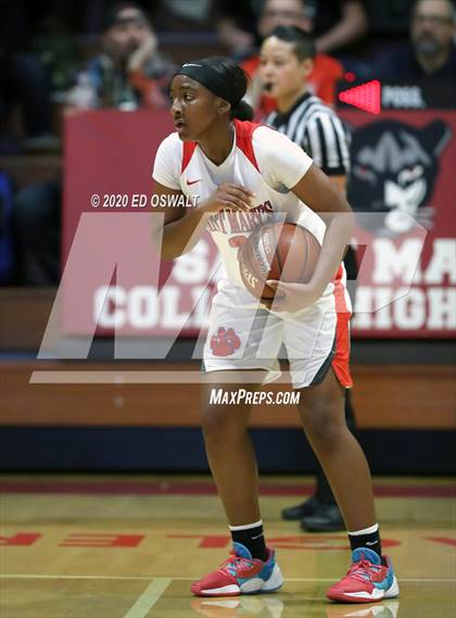 Thumbnail 1 in Woodside Priory @ Saint Mary's (CIF State NorCal Region D3 Final) photogallery.